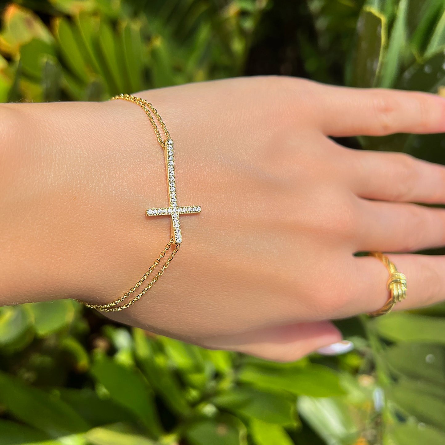 Sideways Cross Bracelet ft Double Link Chain Design