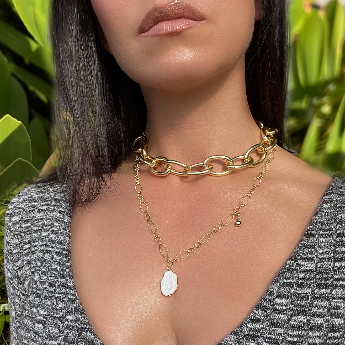 Gold Wire Chain Necklace with Baroque Pearl Charm